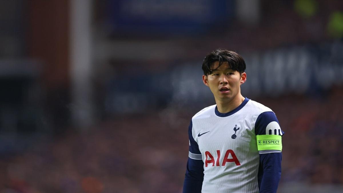 Son Heun-min playing for Tottenham